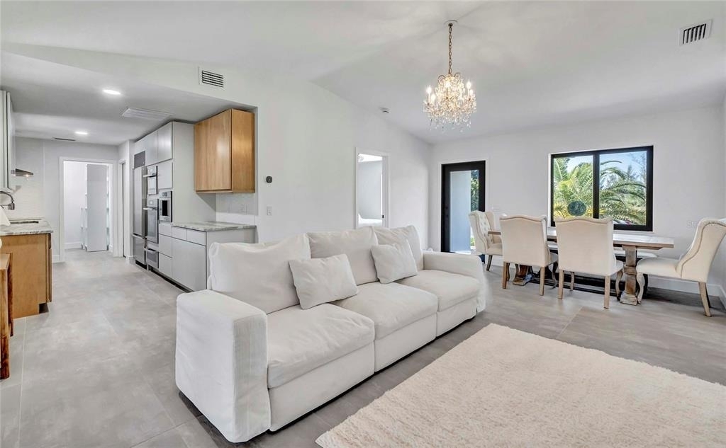 15180 Lyneburg Avenue - Photo 44