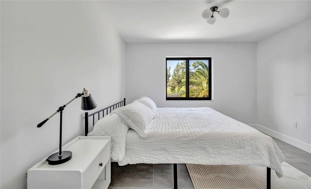 15180 Lyneburg Avenue - Photo 45