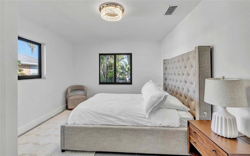 15180 Lyneburg Avenue - Photo 36