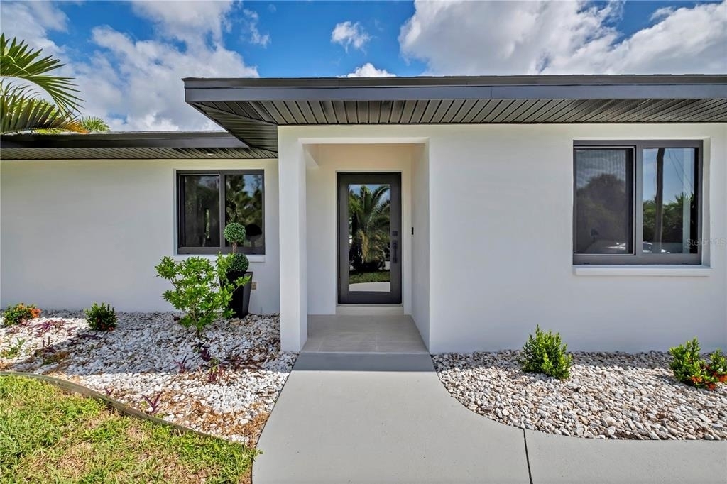 15180 Lyneburg Avenue - Photo 10