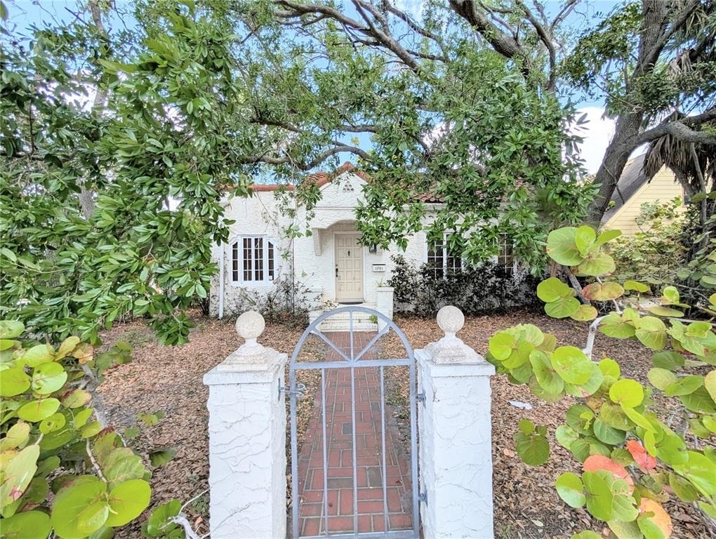 1701 Siesta Drive - Photo 0
