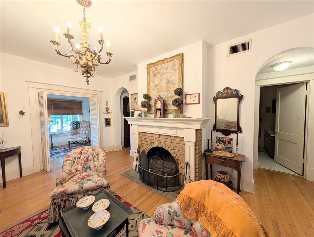 1701 Siesta Drive - Photo 9