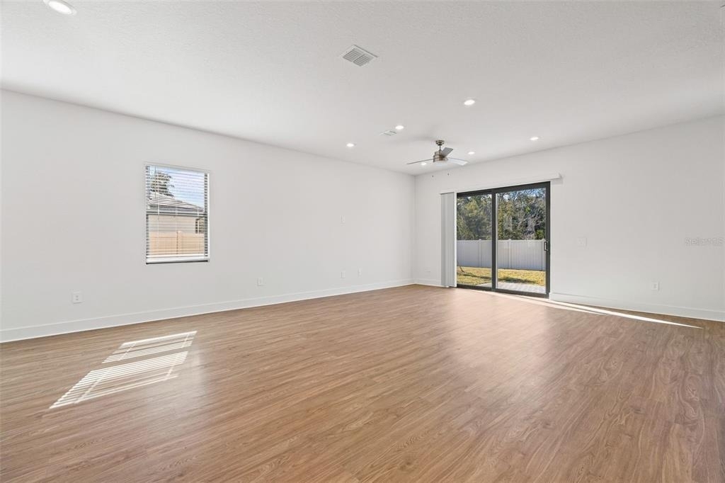 8044 Gulfstream Court - Photo 13