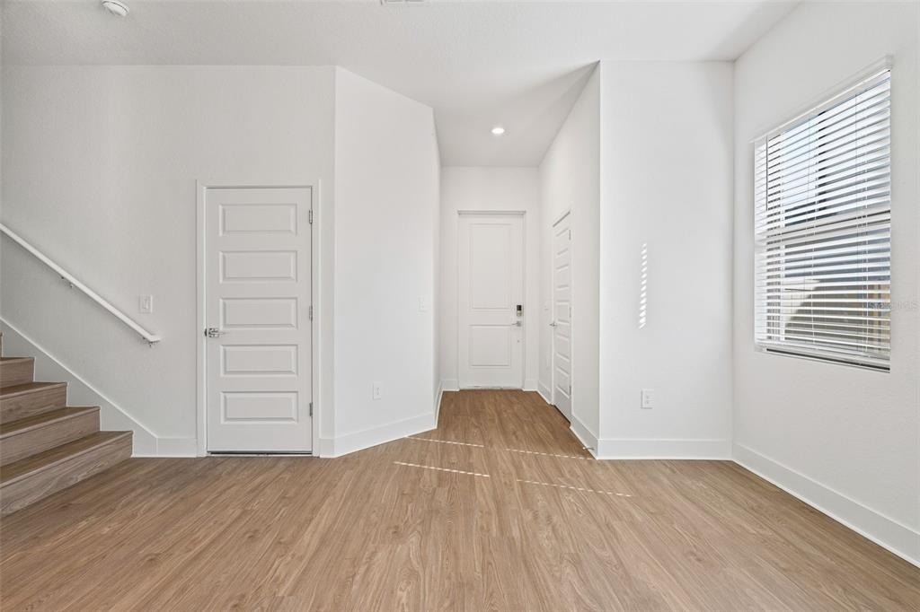 8044 Gulfstream Court - Photo 5