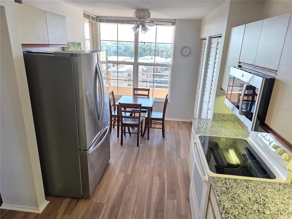 4460 Fairways Boulevard - Photo 2