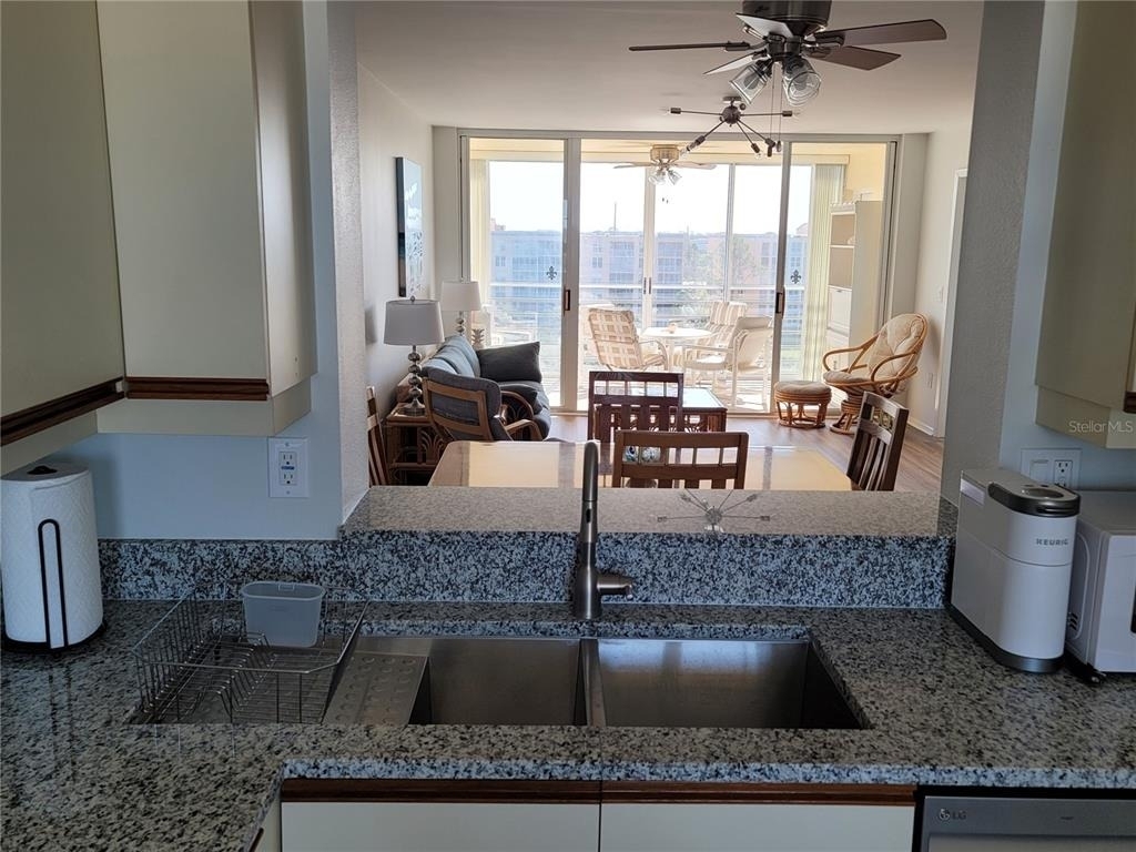 4460 Fairways Boulevard - Photo 9