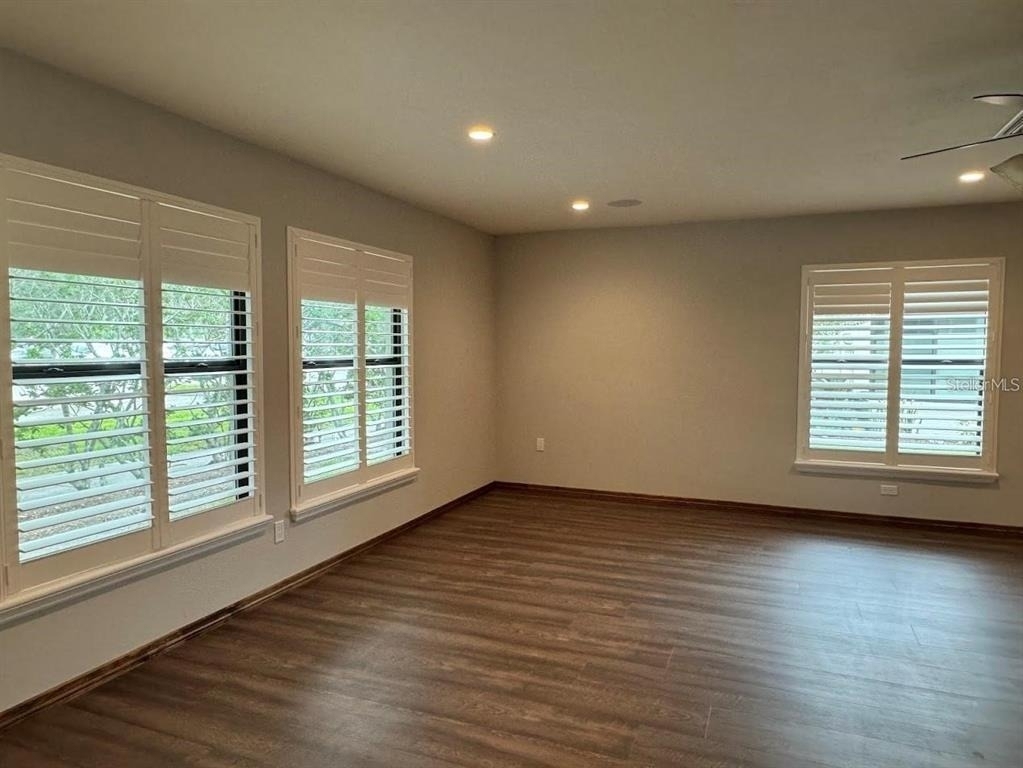 5033 Vivienda Way - Photo 21
