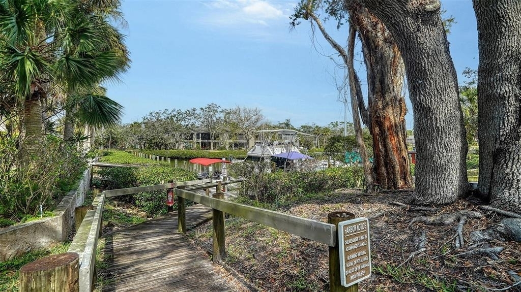 1601 Pelican Point Drive - Photo 33