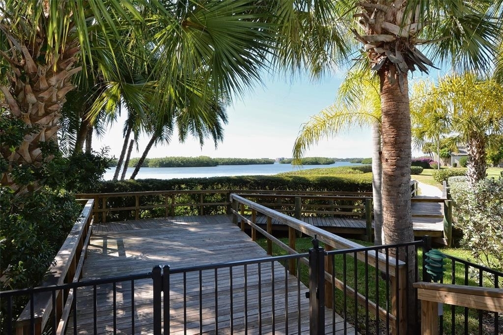 1601 Pelican Point Drive - Photo 43