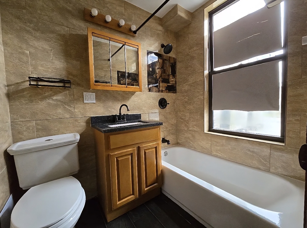 118 Roebling Street - Photo 3