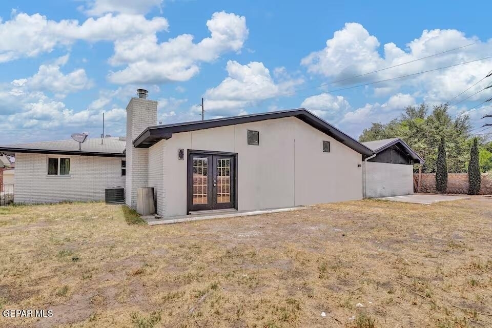 9100 Parkland Drive - Photo 9