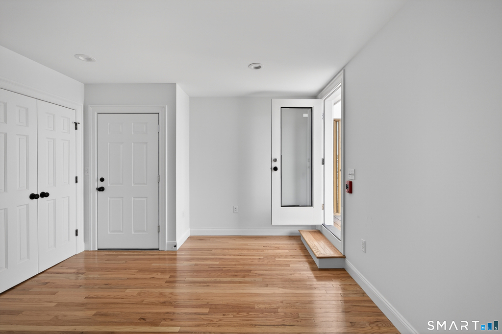 138 Bank Street - Photo 14