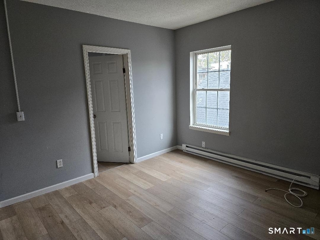 56 Lounsbury Avenue - Photo 0