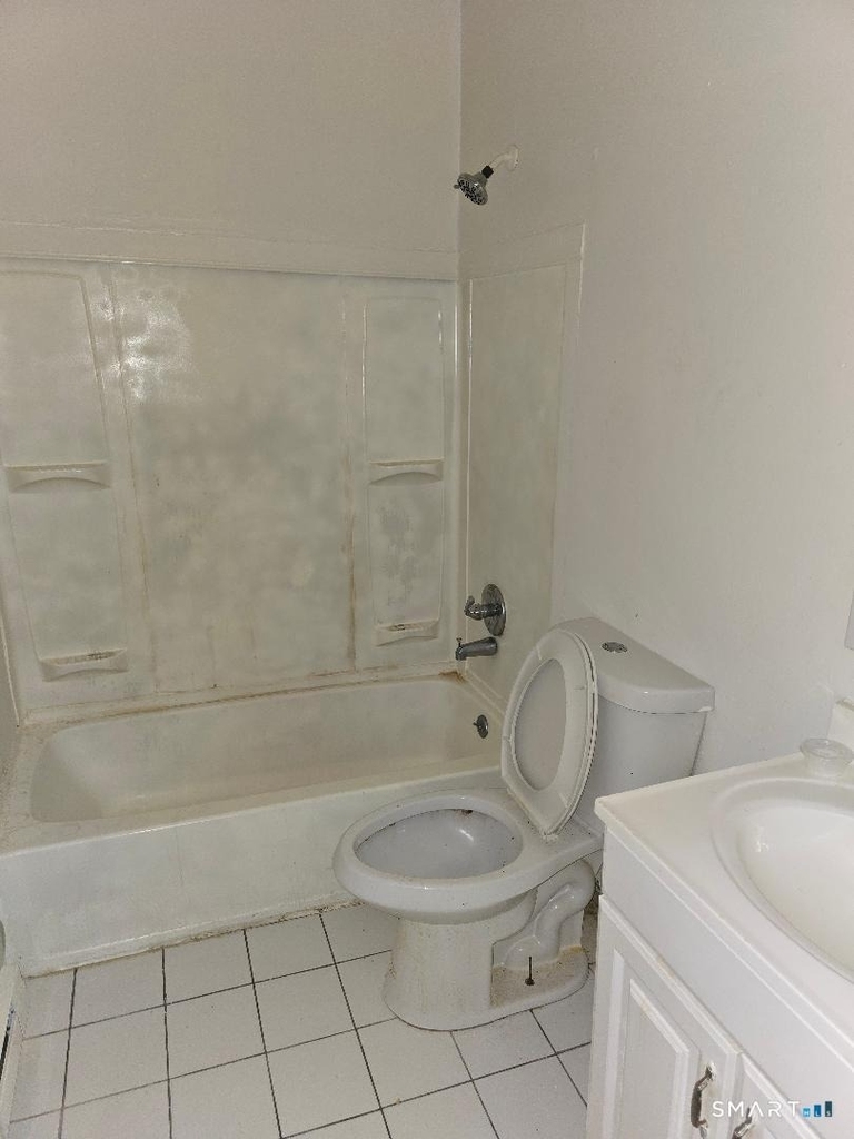 56 Lounsbury Avenue - Photo 3
