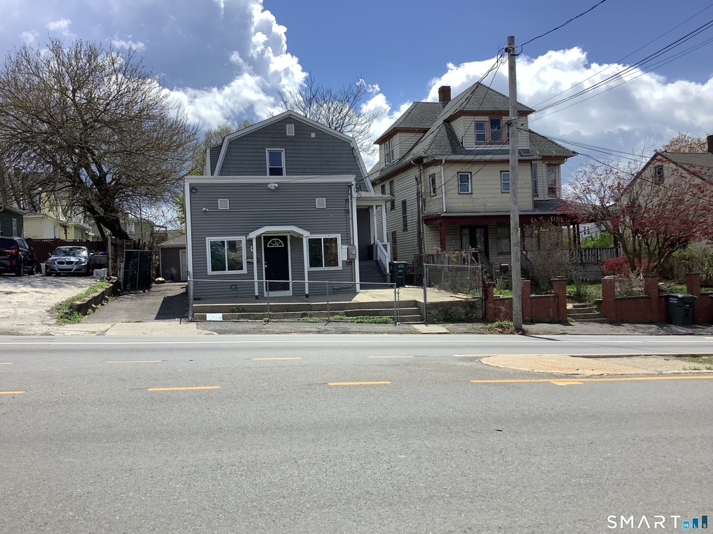 1402 Boston Avenue - Photo 0