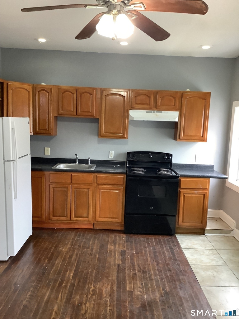 1402 Boston Avenue - Photo 2