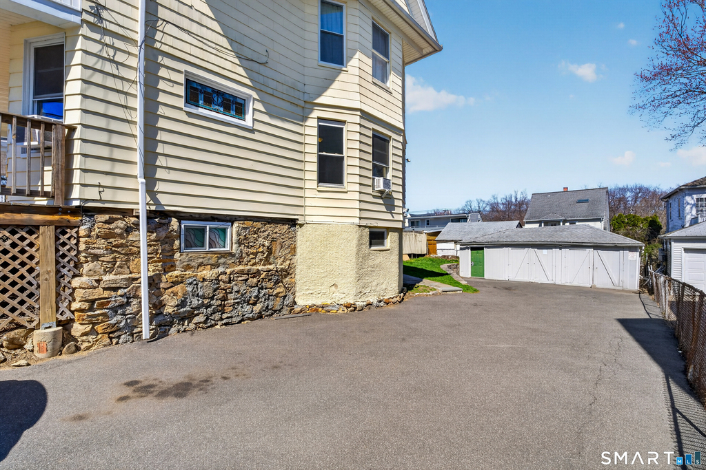 380 Gurdon Street - Photo 9