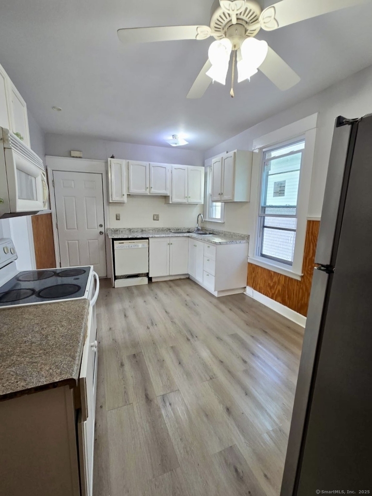 121 2nd Avenue - Photo 2