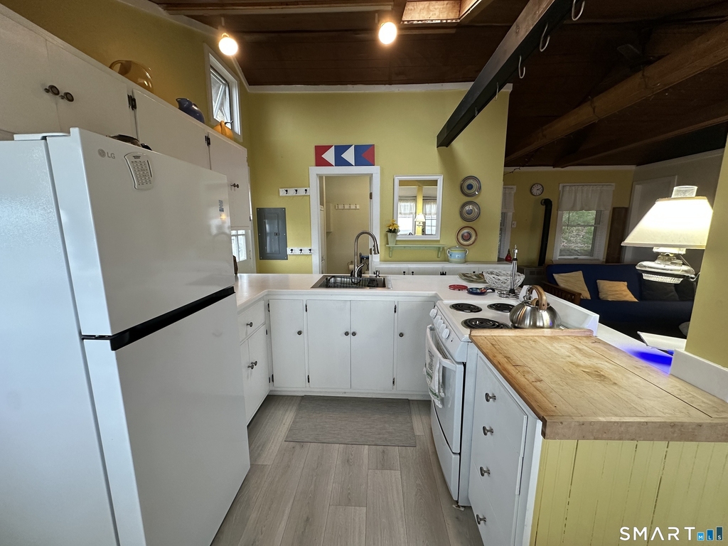 212 Cedar Road - Photo 6