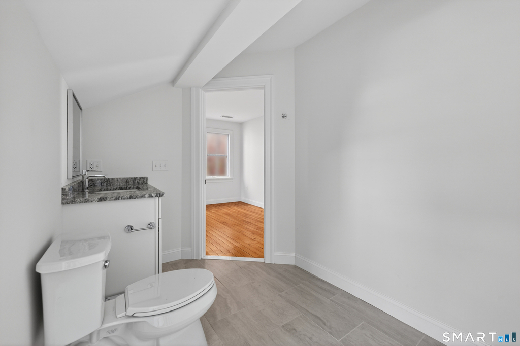 138 Bank Street - Photo 17