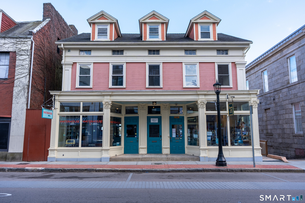 138 Bank Street - Photo 0