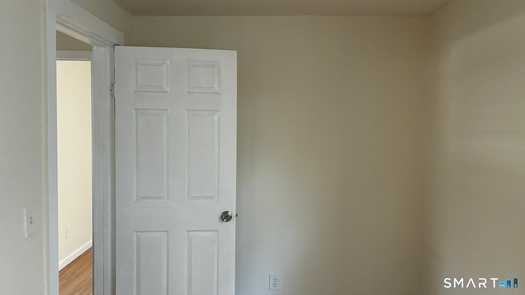 54 North Avenue - Photo 3