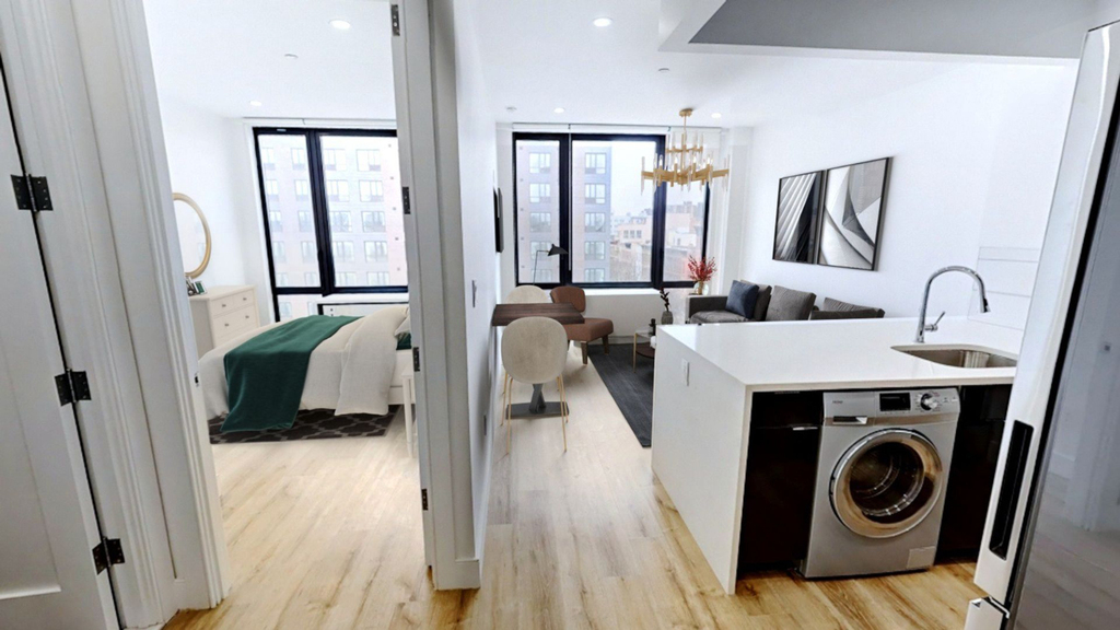 416 Lenox Avenue - Photo 2