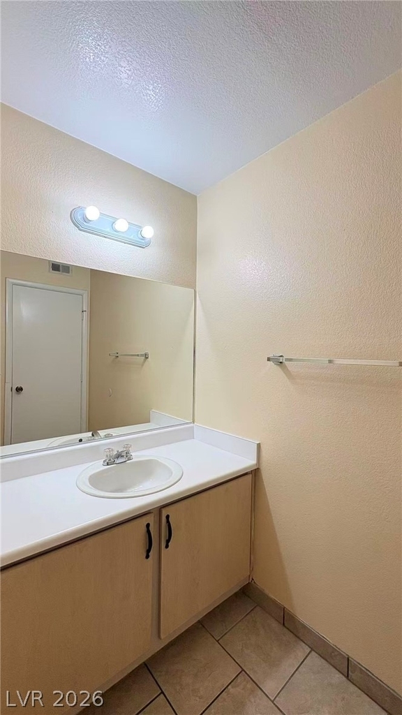 1150 N Buffalo Drive - Photo 5