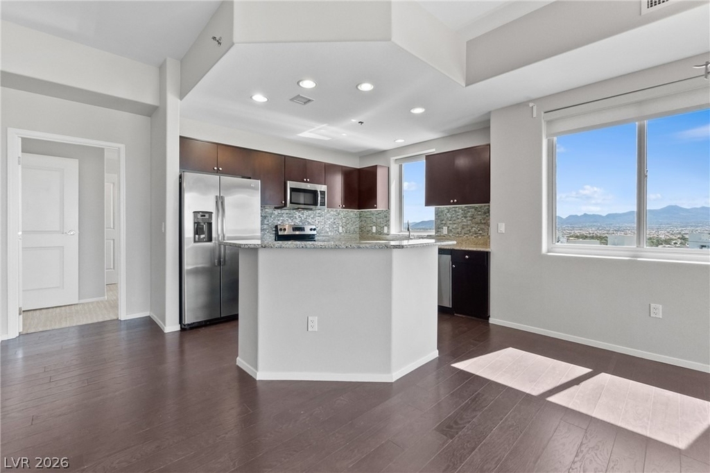8255 Las Vegas Boulevard - Photo 2