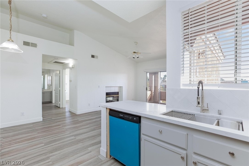 7701 Himalayas Avenue - Photo 8