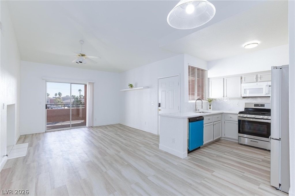 7701 Himalayas Avenue - Photo 5