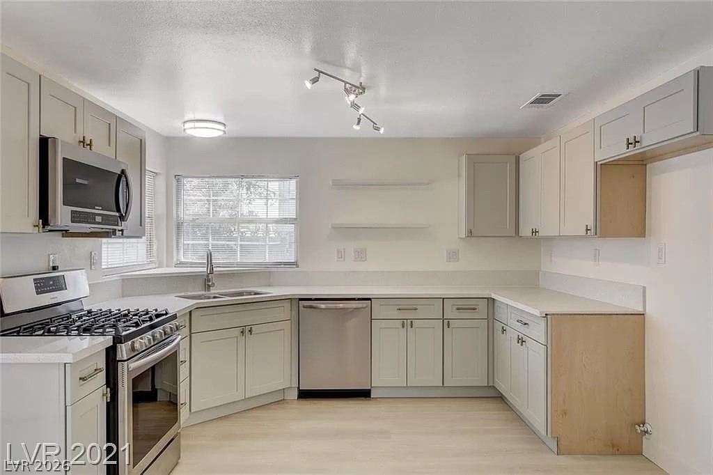 3554 El Camino Road - Photo 7
