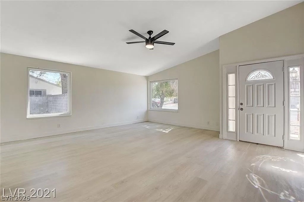 3554 El Camino Road - Photo 2