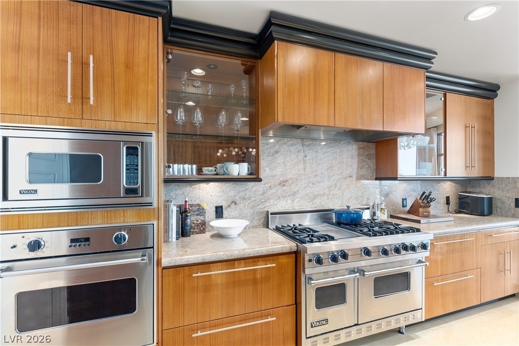 9103 Alta Drive - Photo 8