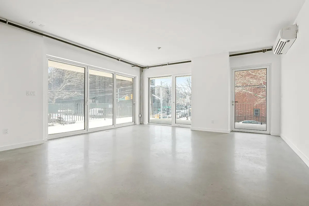 651 New York Avenue - Photo 0