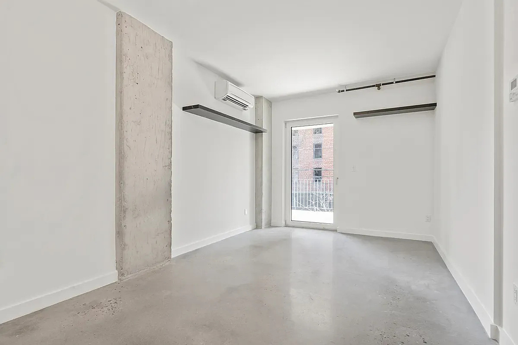 651 New York Avenue - Photo 4