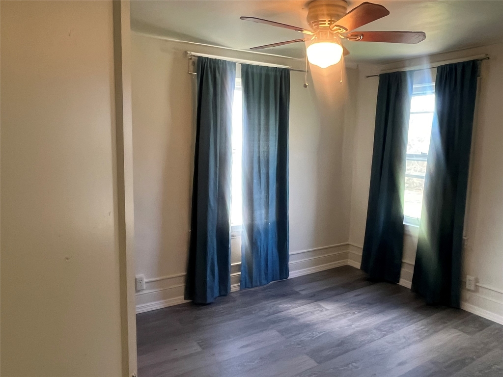 208 S Liberty Avenue - Photo 9