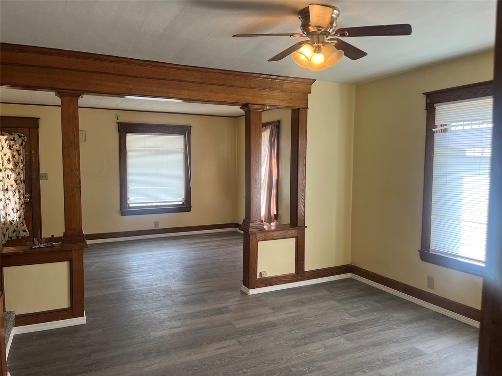 208 S Liberty Avenue - Photo 2