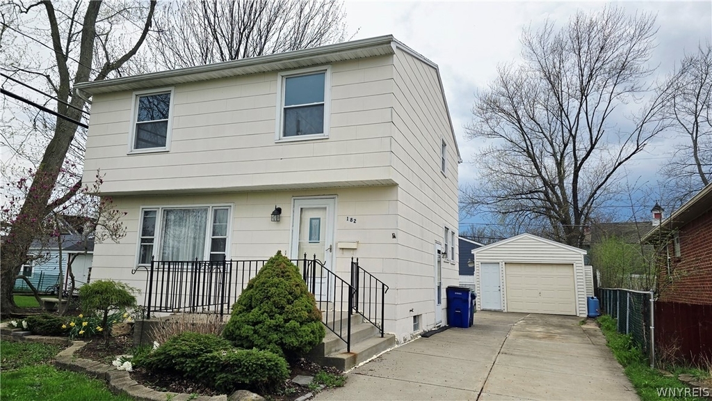 182 Woodcrest Drive - Photo 1