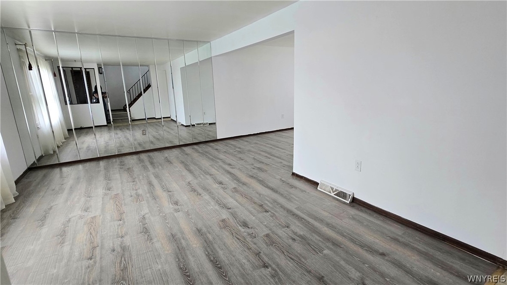 182 Woodcrest Drive - Photo 3