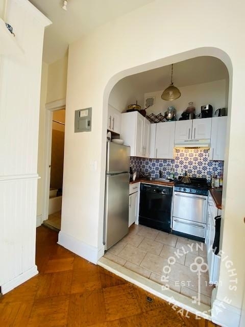 111 Saint Johns Place - Photo 7