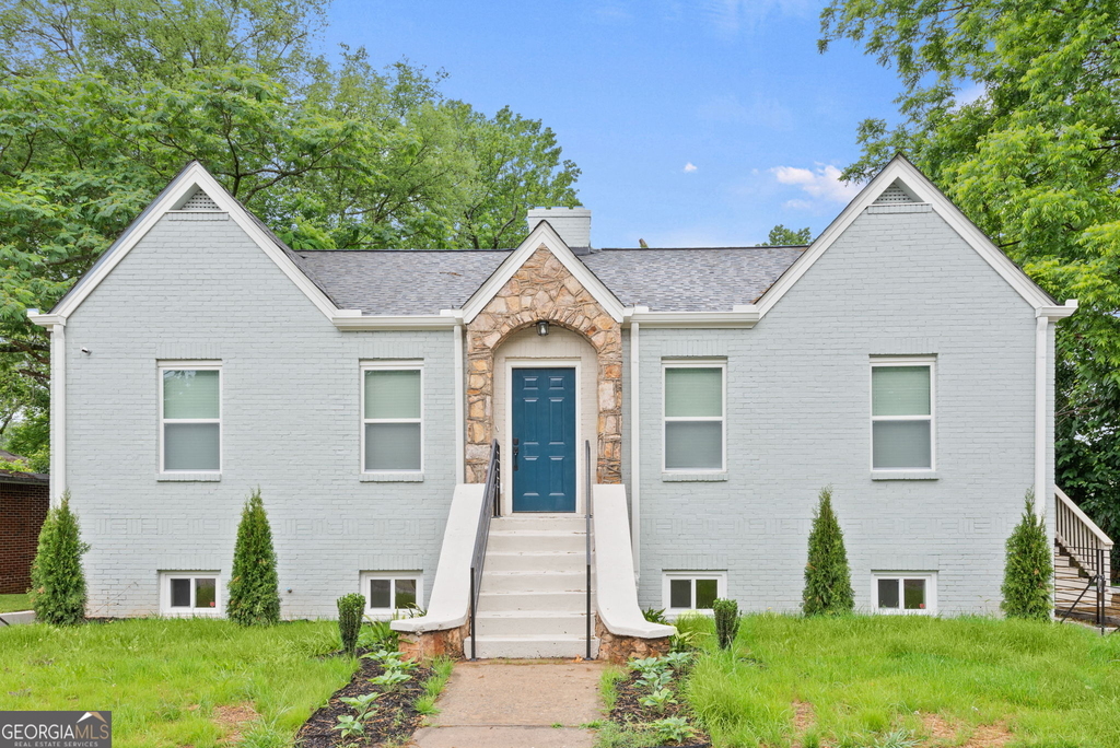 636 Francis Place Nw - Photo 0