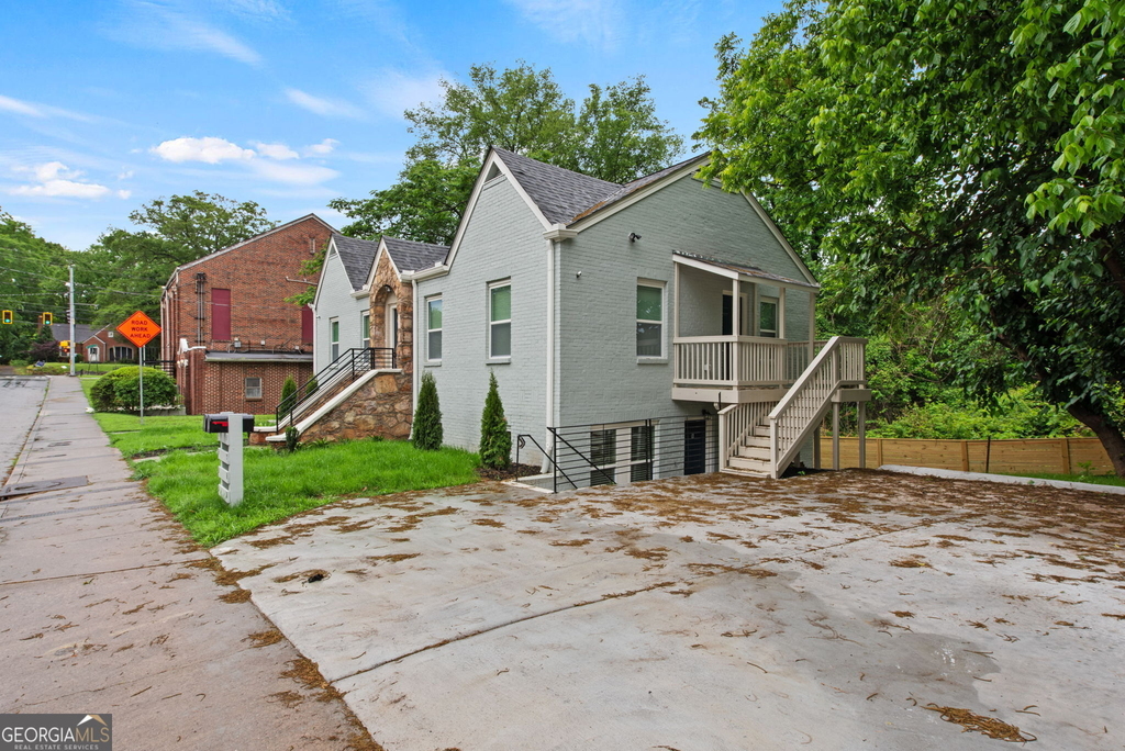 636 Francis Place Nw - Photo 2