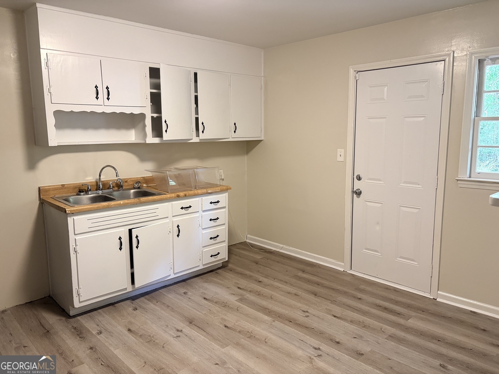 407 A Fayetteville Road - Photo 3
