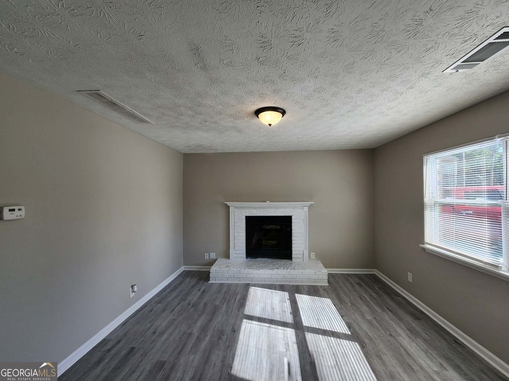 1653 Pinedale Circle Nw - Photo 2