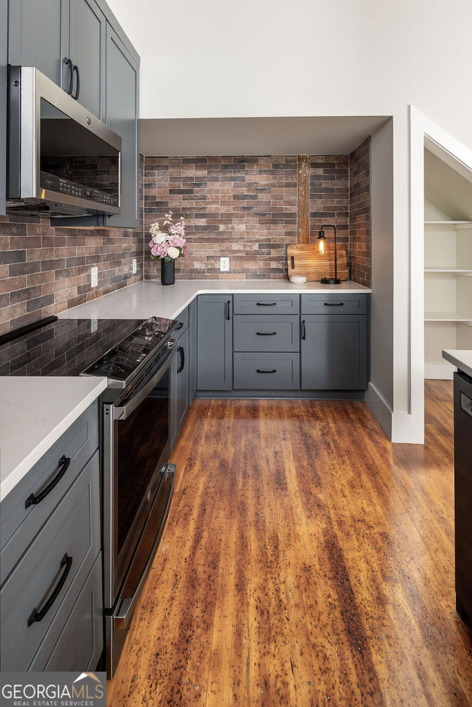 200-r Barrett Street - Photo 1