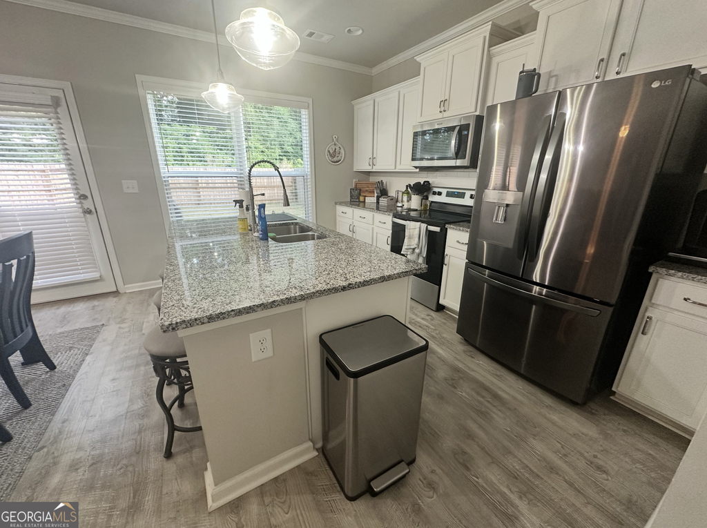 798 Gordon Street - Photo 10