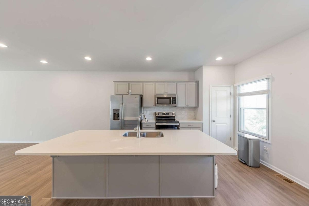 3625 Hawthorne Terrace - Photo 9