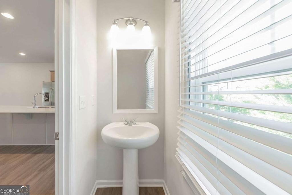 3625 Hawthorne Terrace - Photo 12