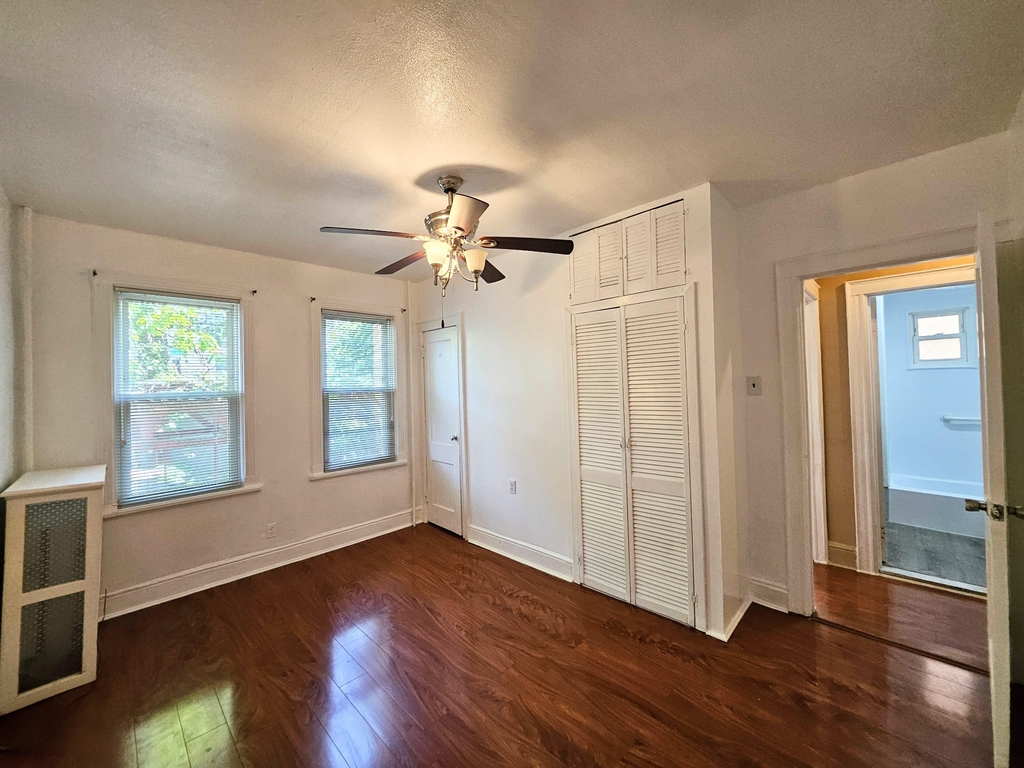 237 62nd Street - Photo 5